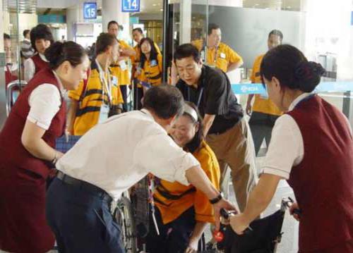 国航地面服务部机上服务队服务受好评