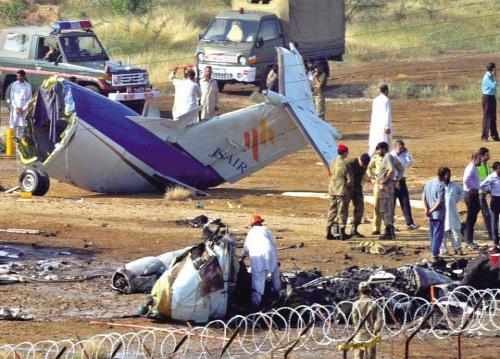 古巴客机山间坠毁68人全体遇难