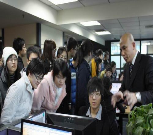 参观焦点娱乐全球订舱中心